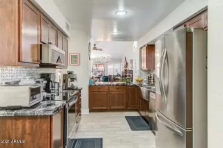 Photo #3: 6229640 Listing