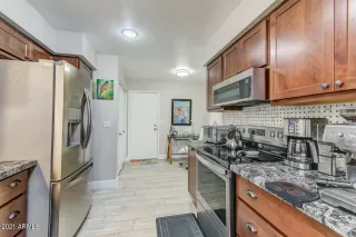 Photo #4: 6229640 Listing