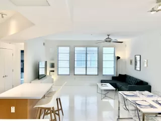 Photo #4: 6229743 Listing