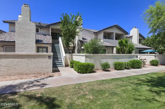 MLS: 6230361 Condo For Sale