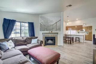 Photo #5: 6230361 Listing