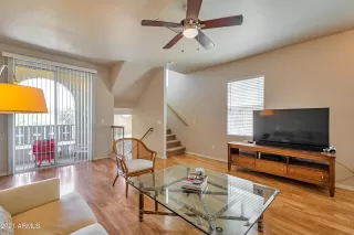 Photo #3: 6230372 Listing