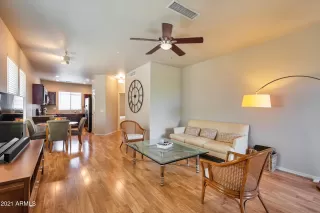 Photo #6: 6230372 Listing