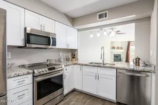 Photo #3: 6230417 Listing