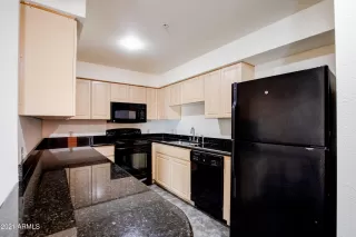 Photo #3: 6230572 Listing