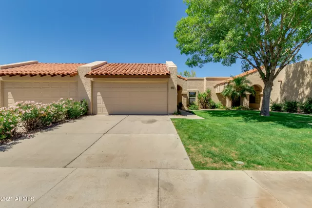 MLS: 6230601 Condo For Sale