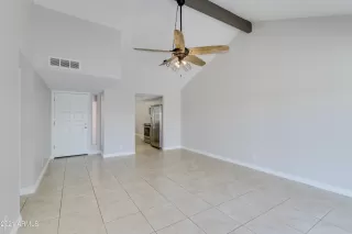 Photo #3: 6230601 Listing