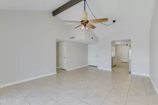 Photo #5: 6230601 Listing