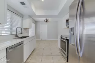 Photo #6: 6230601 Listing