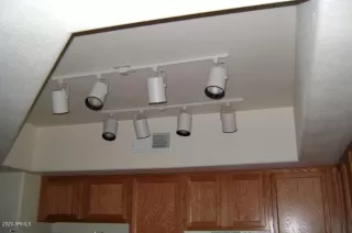 Photo #4: 6230655 Listing 