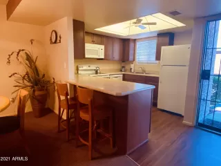 Photo #5: 6230740 Listing 