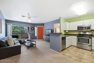 Photo #4: 6230974 Listing