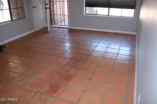 Photo #5: 6231032 Listing