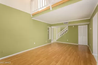 Photo #5: 6231524 Listing