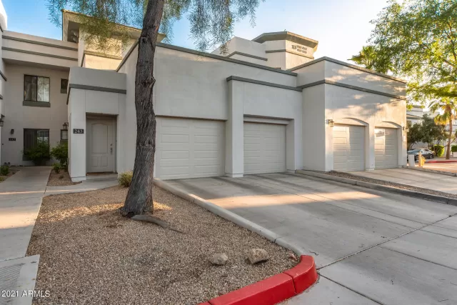 MLS: 6232026 Condo For Sale