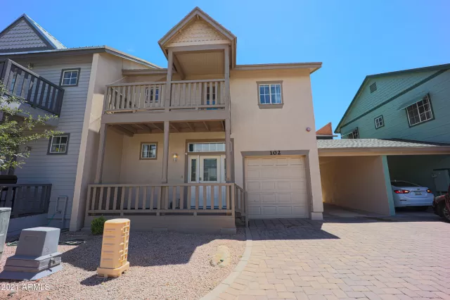 MLS: 6232032 Condo For Sale