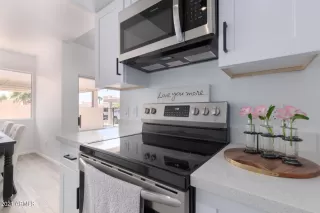 Photo #6: 6232035 Listing