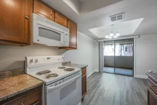 Photo #3: 6232062 Listing