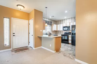 Photo #6: 6232158 Listing