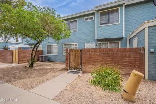 Photo #2: 6232204 Listing 