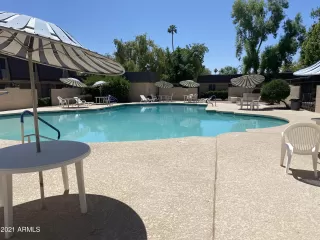 Photo #3: 6232207 Listing