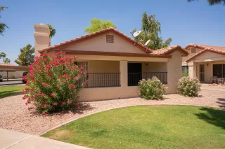 Photo #5: 6232518 Listing