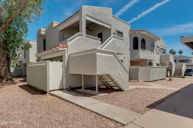 MLS: 6232732 Condo For Sale