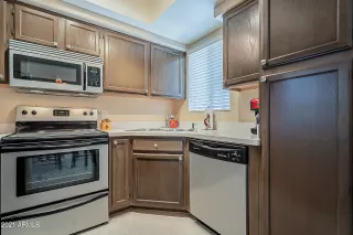 Photo #5: 6233103 Listing 