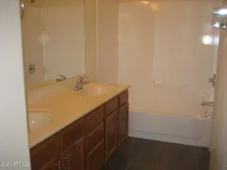 Photo #5: 6233171 Listing