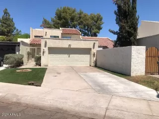 Photo #4: 6233200 Listing