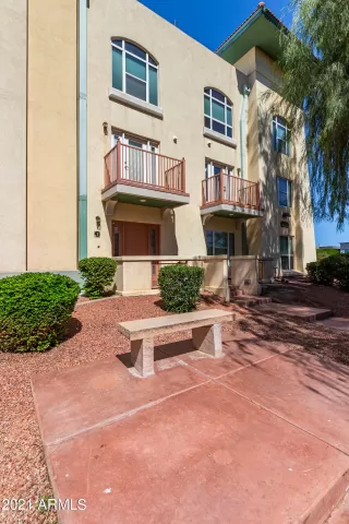 Photo #3: 6233319 Listing