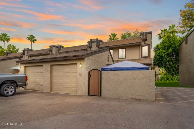 MLS: 6233646 Condo For Sale