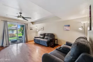 Photo #6: 6233646 Listing