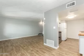 Photo #5: 6233674 Listing