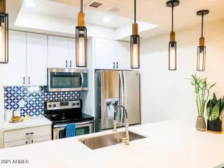 Photo #2: 6233709 Listing