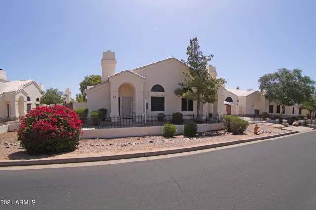 MLS: 6233778 Condo For Sale