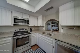 Photo #6: 6234137 Listing