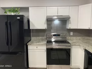 Photo #6: 6234269 Listing