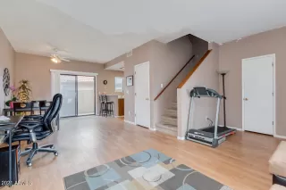 Photo #6: 6234278 Listing