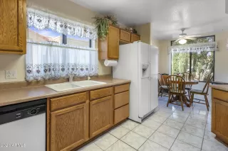 Photo #4: 6234329 Listing