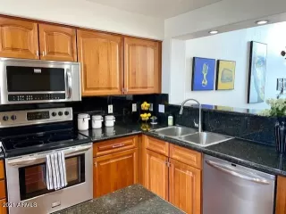 Photo #2: 6234338 Listing 