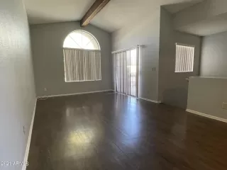 Photo #4: 6234467 Listing