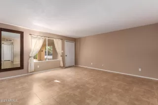 Photo #5: 6234489 Listing