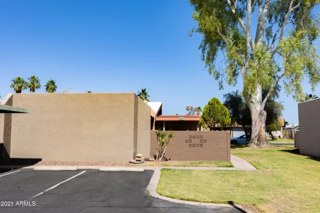 MLS: 6234930 Condo For Sale