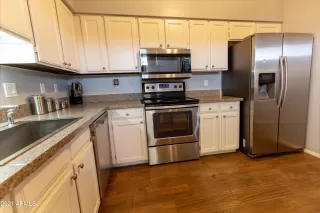 Photo #4: 6234930 Listing