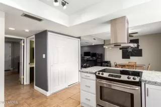 Photo #6: 6234969 Listing