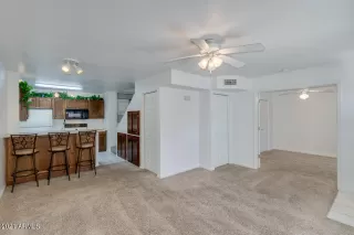 Photo #5: 6234987 Listing