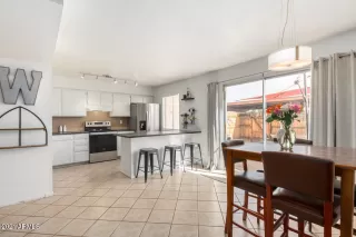 Photo #3: 6235135 Listing 