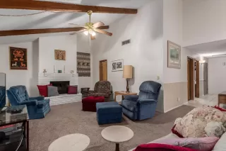 Photo #5: 6235379 Listing