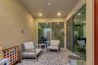 Photo #2: 6235416 Listing